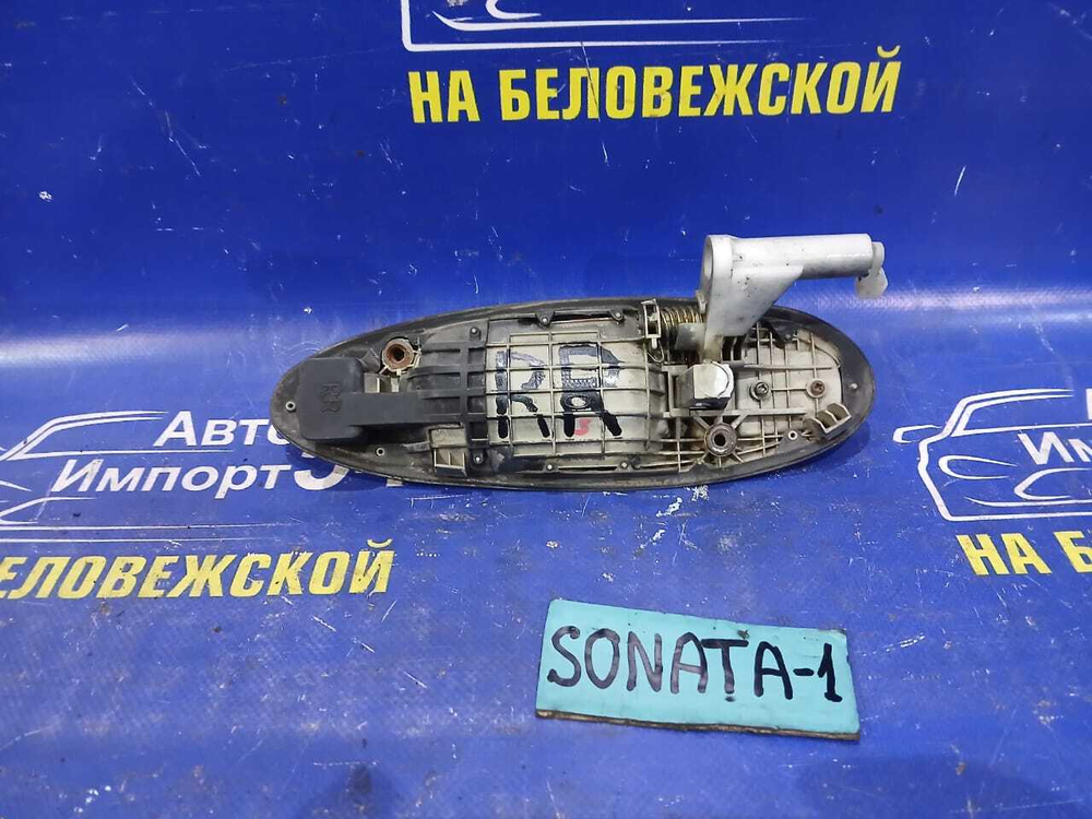 Ручка двери задней правой внешняя HYUNDAI SONATA 2005