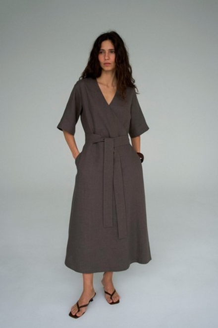 Тестовый образец. Платье Jasmine с запахом изо льна 100%. Цвет тёмный тауп. Размер M. №54