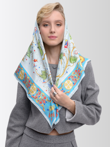 Платок «Зачатьевская роспись. Райский сад» голубой 100% шёлк