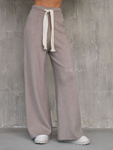 Брюки трикотажные женские цвета капучино