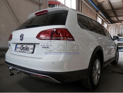 Фаркоп оцинкованный Galia V073C для Volkswagen Golf VII универсал 2WD/4WD 2013-(паспорт и сертификат в комплекте)(без электрики)