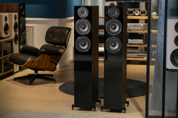 Напольная акустика Wharfedale Diamond 12.4 Black Oak