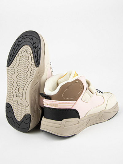 Кроссовки утепленные