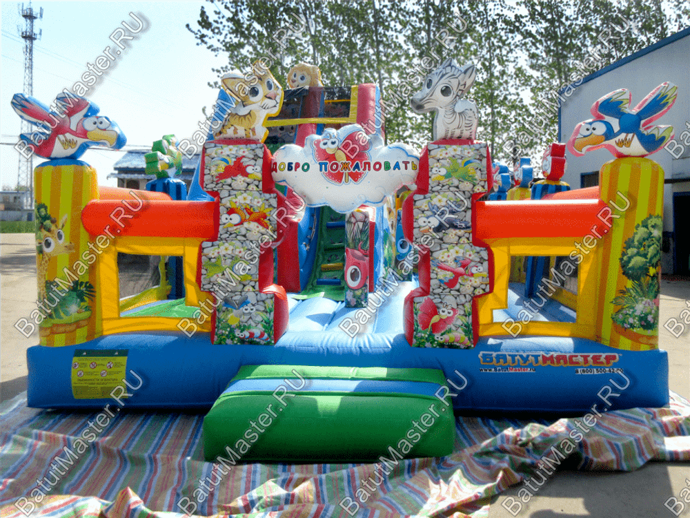 Коммерческий надувной батут "Звериный мир" 7*5*4 м