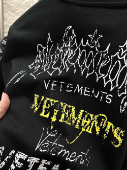 Футболка Vetements