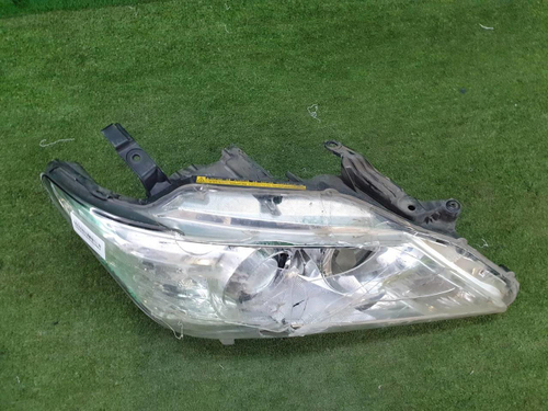 Битая Фара правая Toyota Camry 7 XV50 (2011-2014) ксенон не адаптив