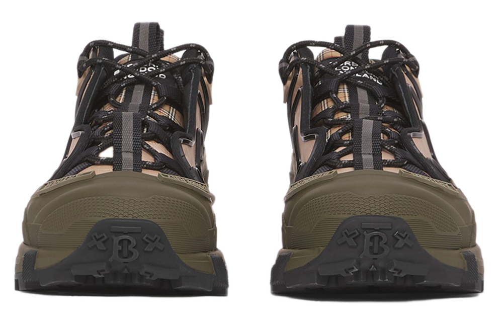 Burberry Arthur