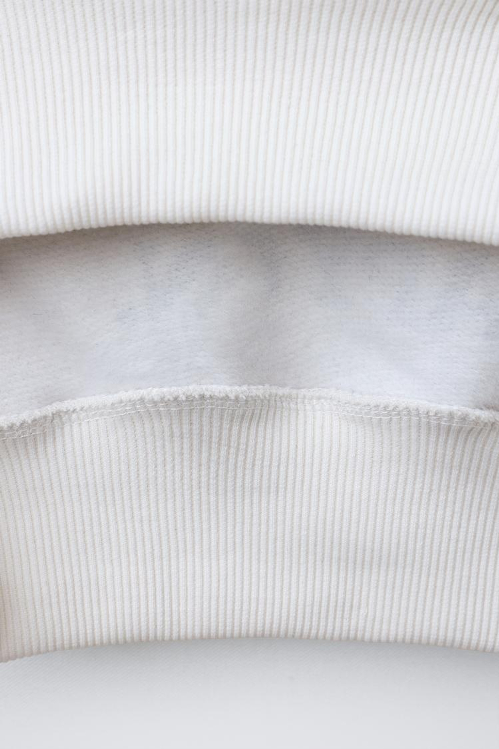 ZARA ХУДИ С КАПЮШОНОМ CAPIBARA CAPYFUN ©, ЭКРЮ