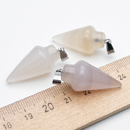 Подвеска Шип, халцедон, размер 30*15 мм, цена за 1 шт