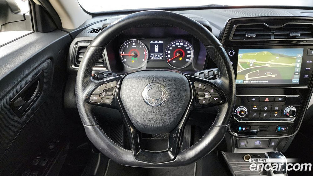 KG Mobility (Ssangyong) Very New Tivoli Дизель 1.6 2WD (04.2020)