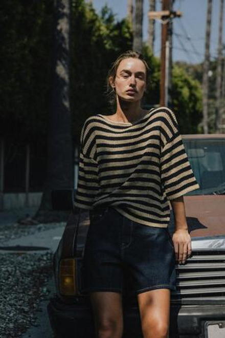 ZARA УКОРОЧЕННЫЙ СВИТЕР-НАКИДКА, ЧЕРНЫЙ/ПЕСОЧНЫЙ