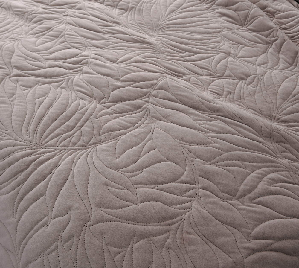 Покрывало 160х220 и наволочка 50х70 Sofi De MarkO Глория розовое