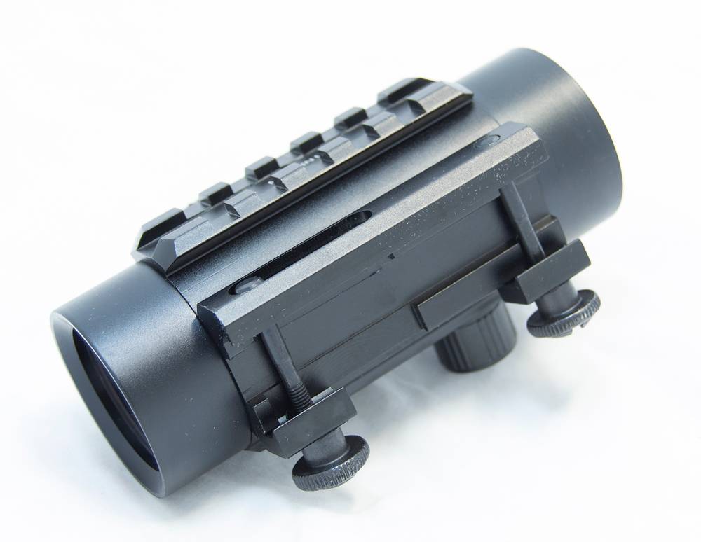 Коллиматорный прицел Combat 1x40 T (Закрытый, 4 МОА, Weaver, метка точка красная, нагрузка до 3700Дж)
