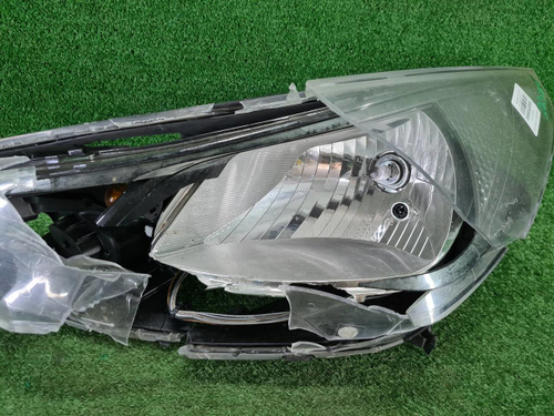 Битая Фара левая Hyundai Solaris 2 (2020-н.в.) галоген