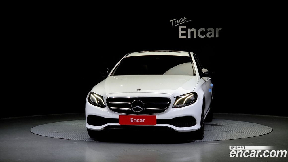 Mercedes-Benz E-Class W213 E250 Avangarde (05.2020)