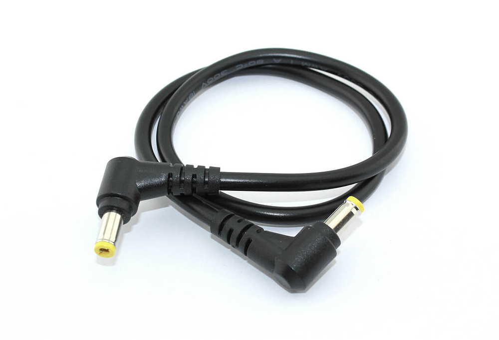 Кабель DC 5.5x2.5  18 AWG папа-папа 0,5 м с угловым штекером