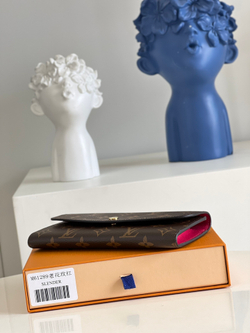 Louis Vuitton Emilie Wallet