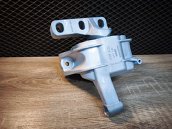 Опора двигателя правая VAG VW Tiguan 5N1  Audi Q3 8UB