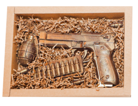 Подарок к 23 февраля Шоколад ручной работы Набор Пистолет+пули+лимонка 170гр