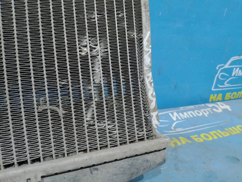 Радиатор двигателя NISSAN SUNNY 1991