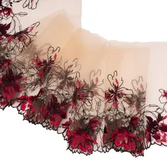 Вышивка на сетке бежевая/слива (правая) 14 см