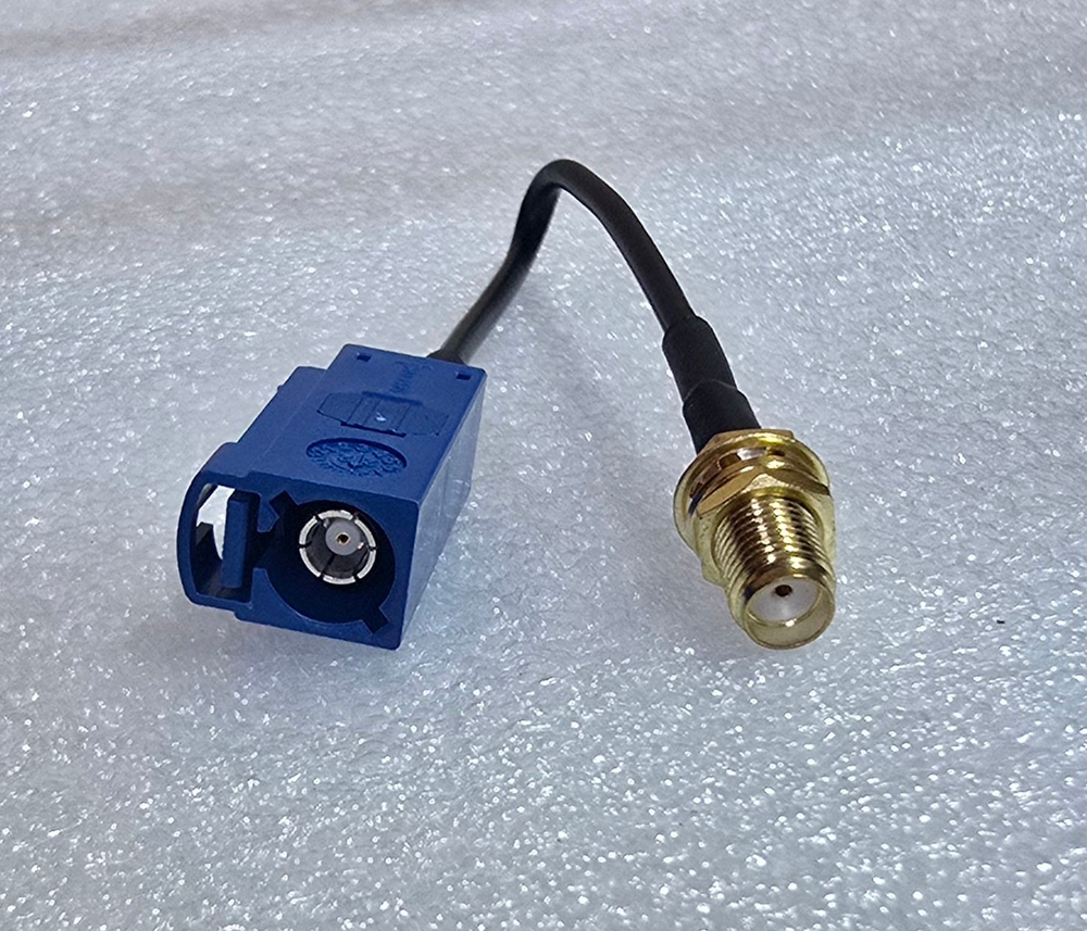 переходник GPS антенны FAKRA C FEMALE - SMA FEMALE FR-GPS-SMA-05