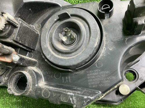 Фара левая Lada Granta (2018-н.в.) галоген