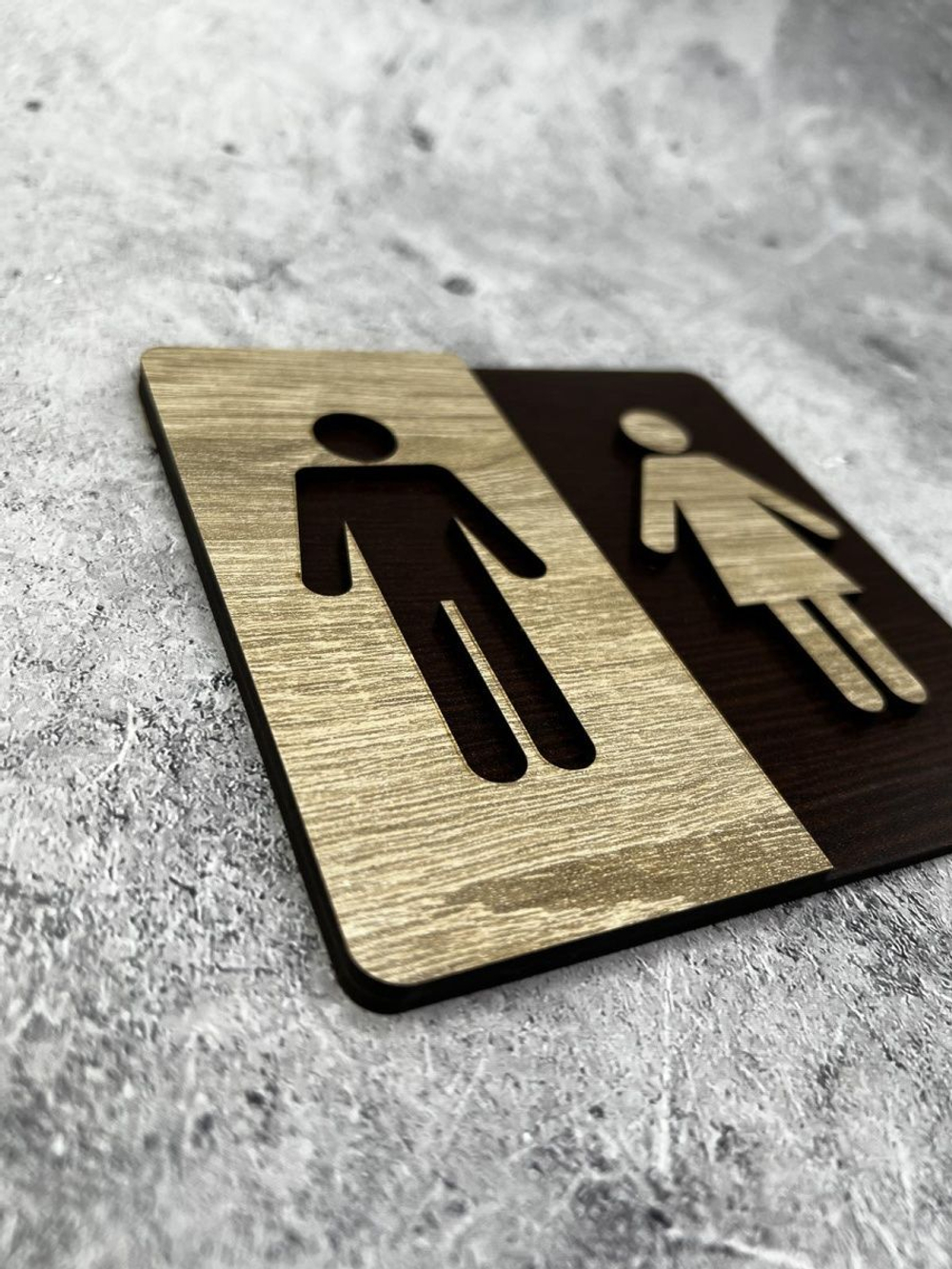 Табличка на дверь туалета