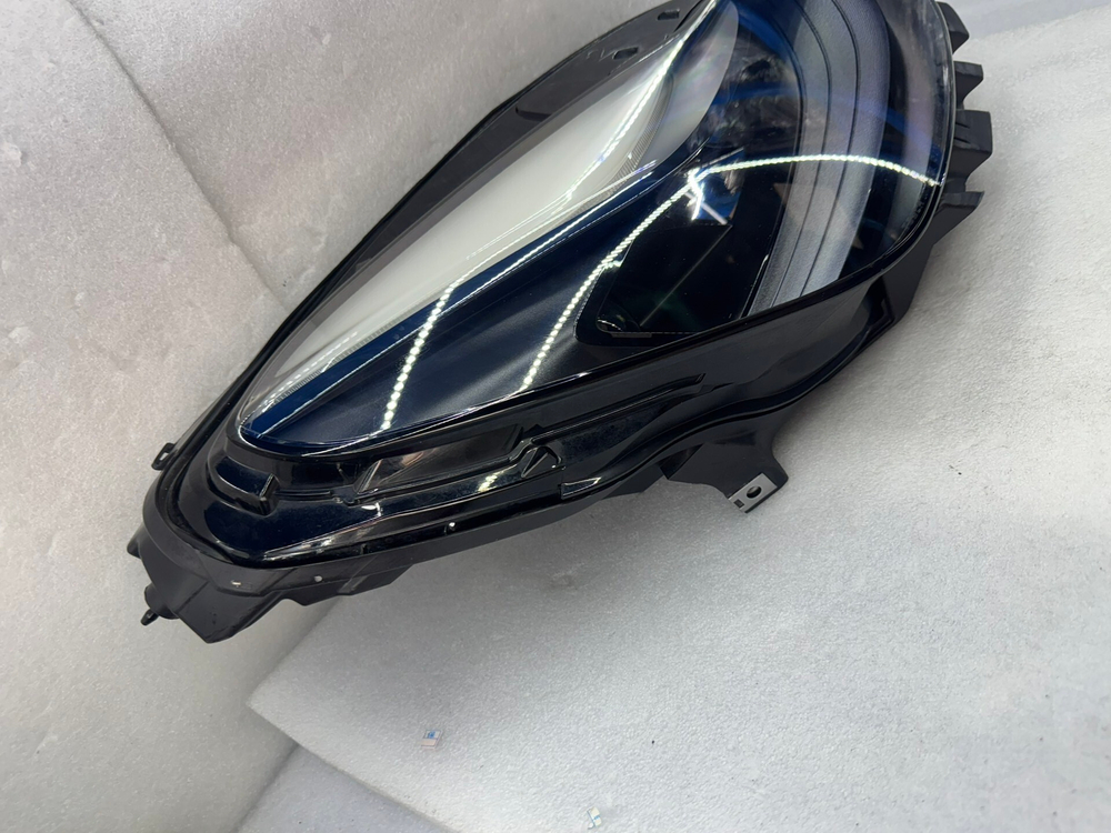 Фара (передняя) оригинальная для Tesla Model 3