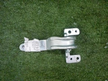 Петля крышки багажника правая Mercedes GLK X204 (2008-2015)