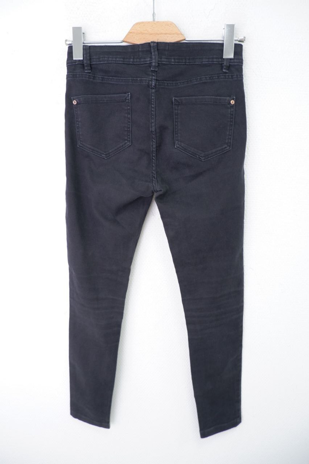 Джинсы темные на 10/11 лет