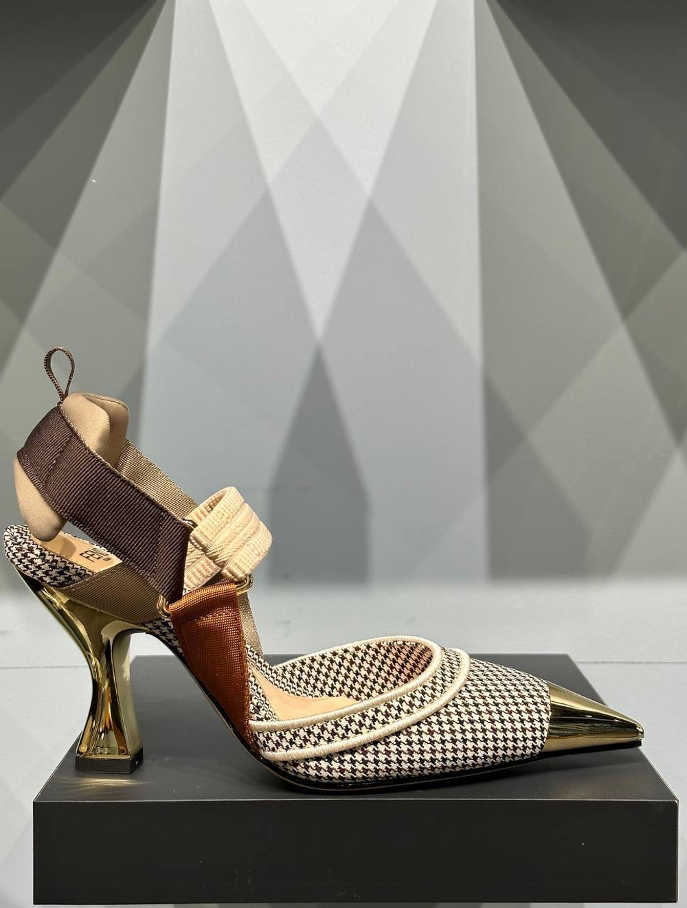 Туфли Fendi