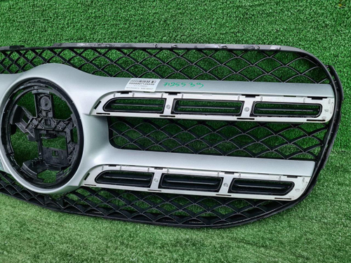 Решетка радиатора Mercedes GLS x167 (2019-2023)