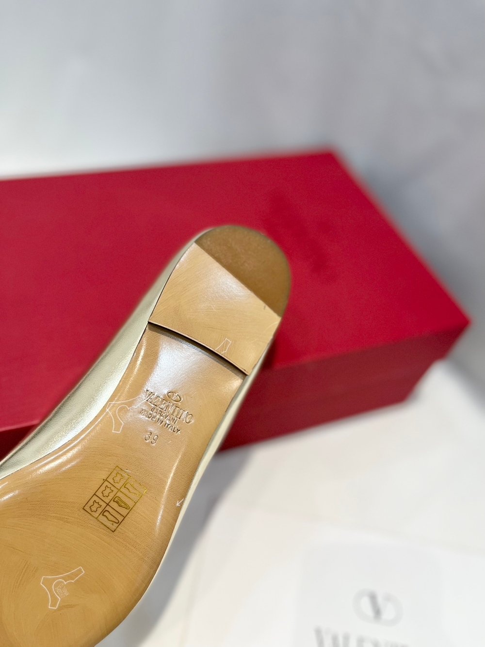 Valentino Vlogo Ballet Flat