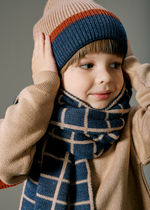 Шарф вязаный "Клетка" (теплый беж + синий)