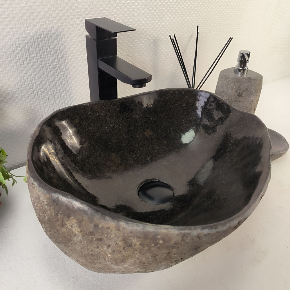 Раковина из речного камня RS-65216 44*36*15 0861