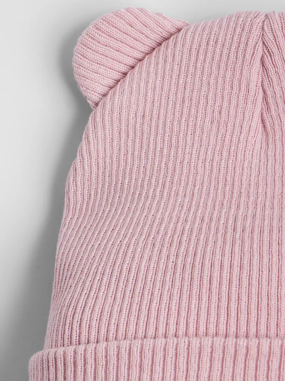 Шапка для девочки с ушками осенняя