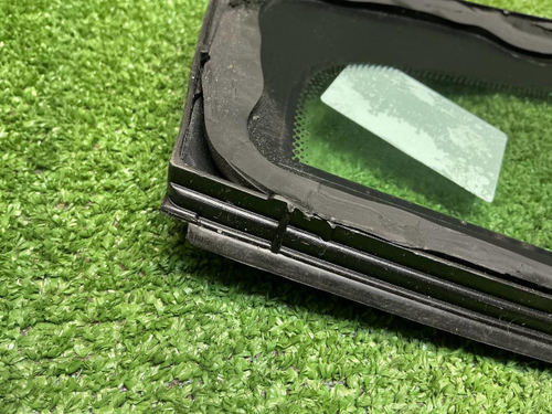 Форточка двери задняя правая BMW X3 F25 (10-17)