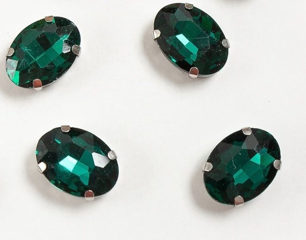 Стразы пришивные стекло в оправе, р. 18х13 мм, изумрудный
