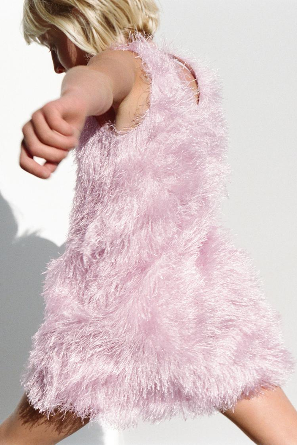 ZARA ПЛАТЬЕ С БАХРОМОЙ, РОЗОВЫЙ