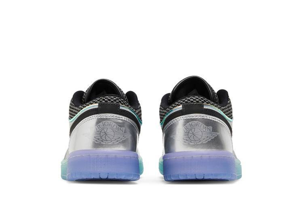 Кроссовки Jordan Air Jordan 1 Low Se "Toggle Silver" (Женская размерная сетка)