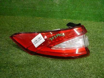 Фонарь левый внешний Maserati Levante (2016-2020)