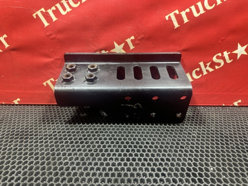 Кронштейн глушителя 2023г