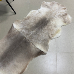 Шкура коврик меховой прикроватный овчина, 200х65 см.