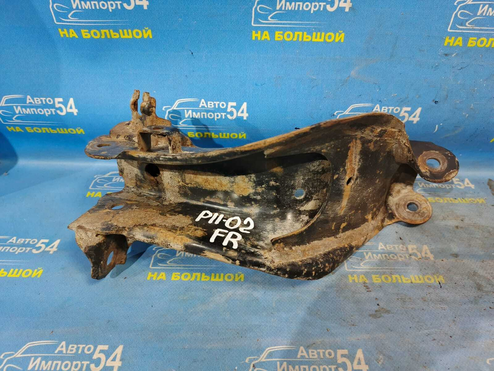 Рычаг передний правый NISSAN PRIMERA 1999