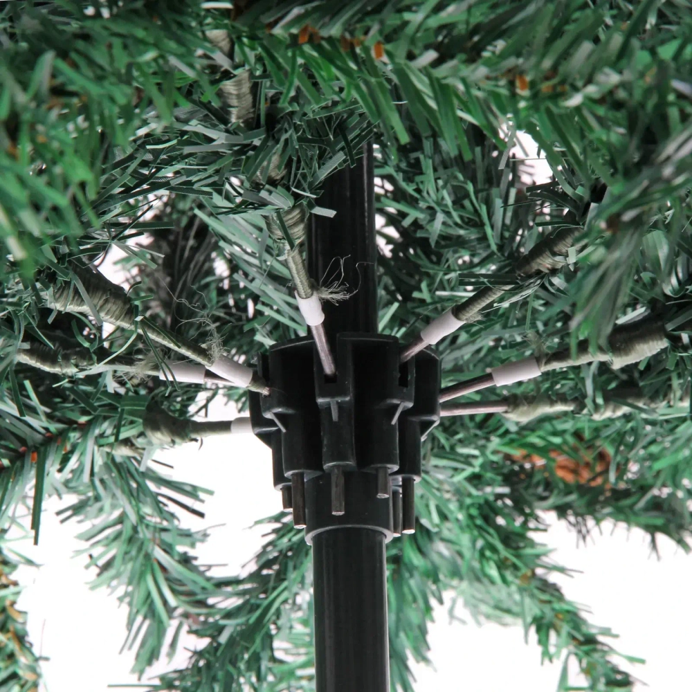 Ёлка «Финская» 120 см, ПВХ, шишки, ягоды (366 веток)