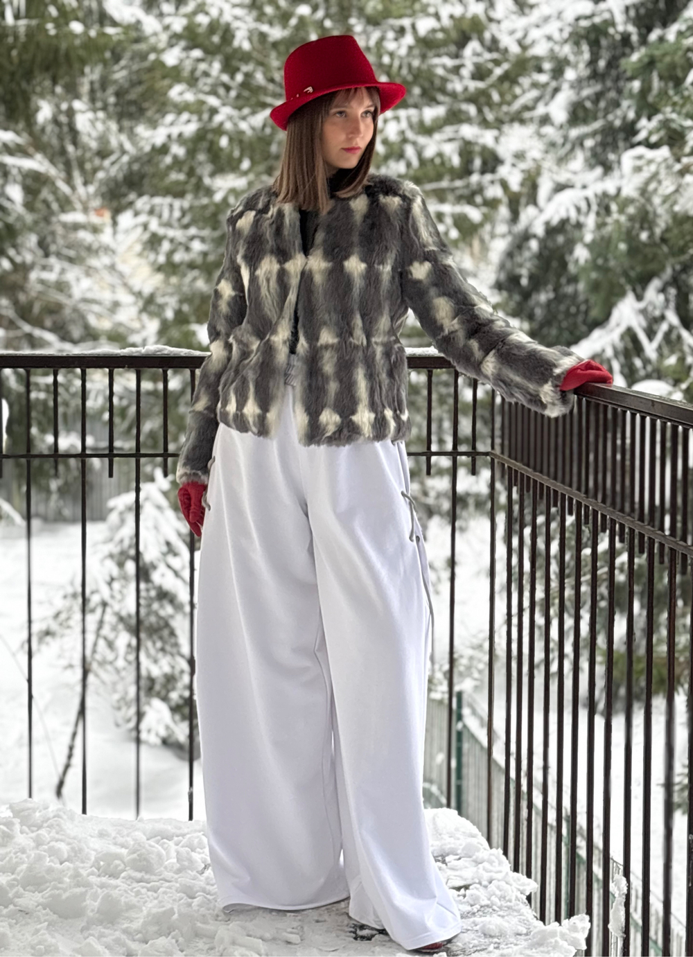 Палаццо со шнуровкой /петля /белые