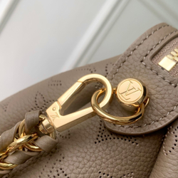 Louis Vuitton Hand It All PM