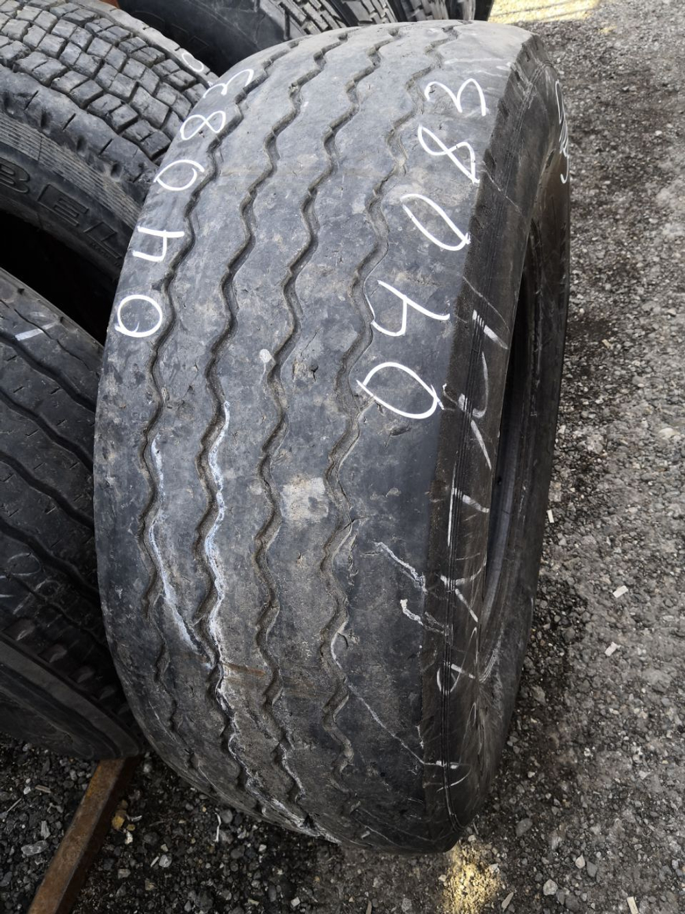 385/65R22.5 Kama NT201 шина б/у