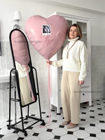 Композиция «Сердце матери»: фольгированный шар с фото и фонтан из сердец